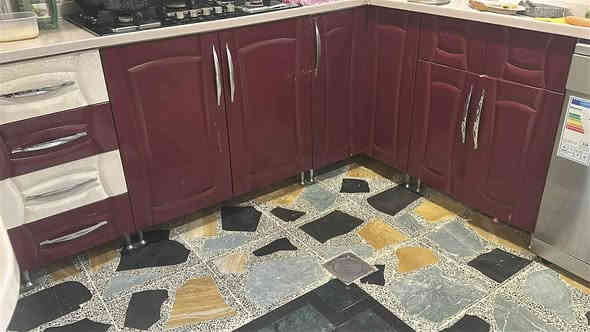 كاونتر مطبخ حديث خشب hdf  نظيف جدا تقريبا 6امتار مع المرشحة بدون طباخ علما سعر التكلفة  38ورقة 🌹🌹🌹
🌿🌿🌿🌿
السعر مليون ونص قابل للتفاوض 🔥🔥
التواصل عالرقم  حي الملايين الاولى 
 ***********♥♥♥♥ موصل
