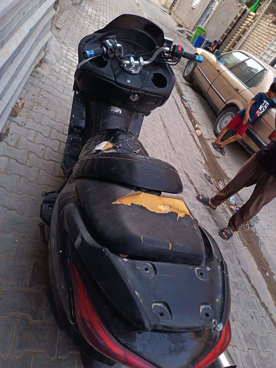 فورزه صفر 8 
دراجه كوم حديد
يرادله تجفيت شغلته بسيطه لو صعبه ماعرف اني ملتهي بل دوام وماعدي وكت اصلحه دراجه سعره 400  لو مراوس ب 140  
بغداد الشعله  تواصل ***********
