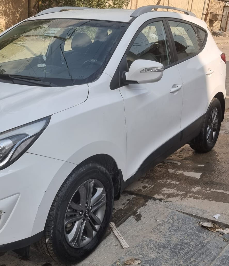 توكسان للبيع موديل2015مكفولة من الضربة والصبغ عدى صبغ بهلال الجاملغ مؤشر في الصورة السيارة باسمي مشروع وطني ماشية 126الف السعر158 وبيهة مجال صور سونار مرفقة ***********
