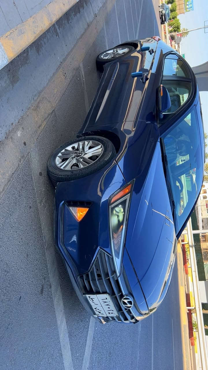 لنترا ١٩ شكل المرغوب كير اي تي
محرك ٢٠٠٠ دوش 
فتحه بصمه فول 
جميع الارباك سليم 
لون ممييز بنفسجي 
جاملغ وبنيد بدون داخل بدونً ارباك 
بسمي تحويل مباشر
جديده وعليها ادامه كامله
*********** اتصال
***********٤  وتساب
١٣٥ سعرها اخواني فول مواصفات 
مكاني بغداد قرب جسر ١٤ رمضان
