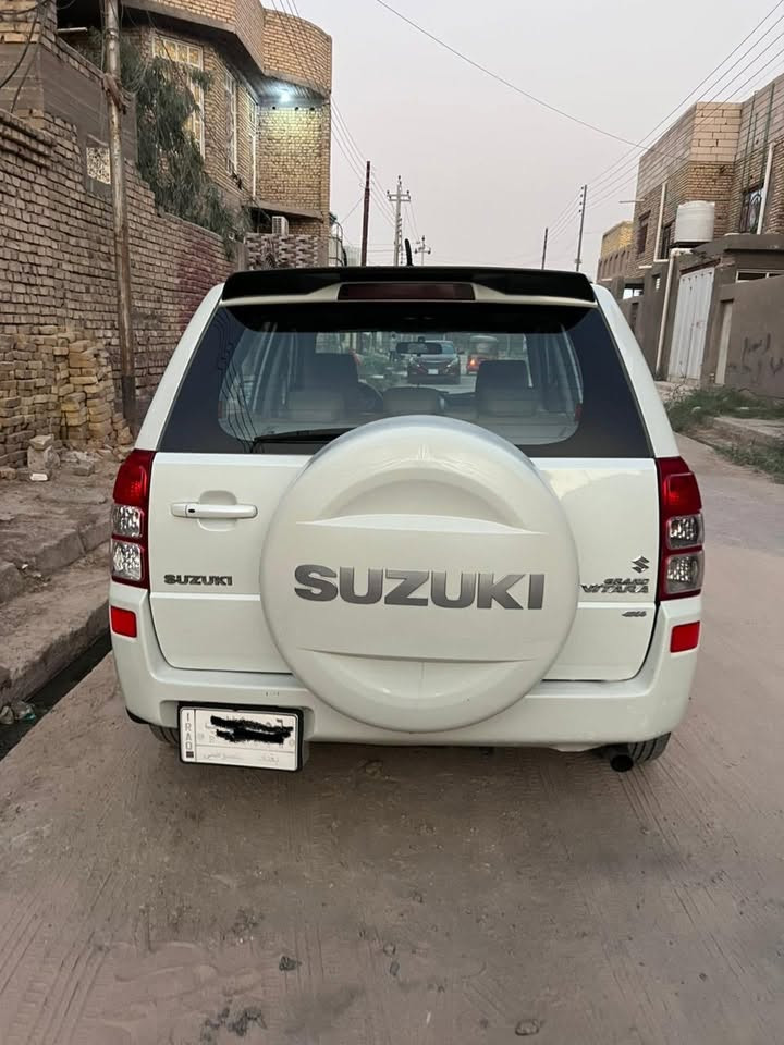 السلام عليكم  للبيع سازوكي فيتارا 2008 رقم بغداد محرك 6  2700 بصمة السعر 78 ورقة كير محرك سليم  
سنوية ل 2028 تحويل مباشر 
المكان ذي قار   
***********
