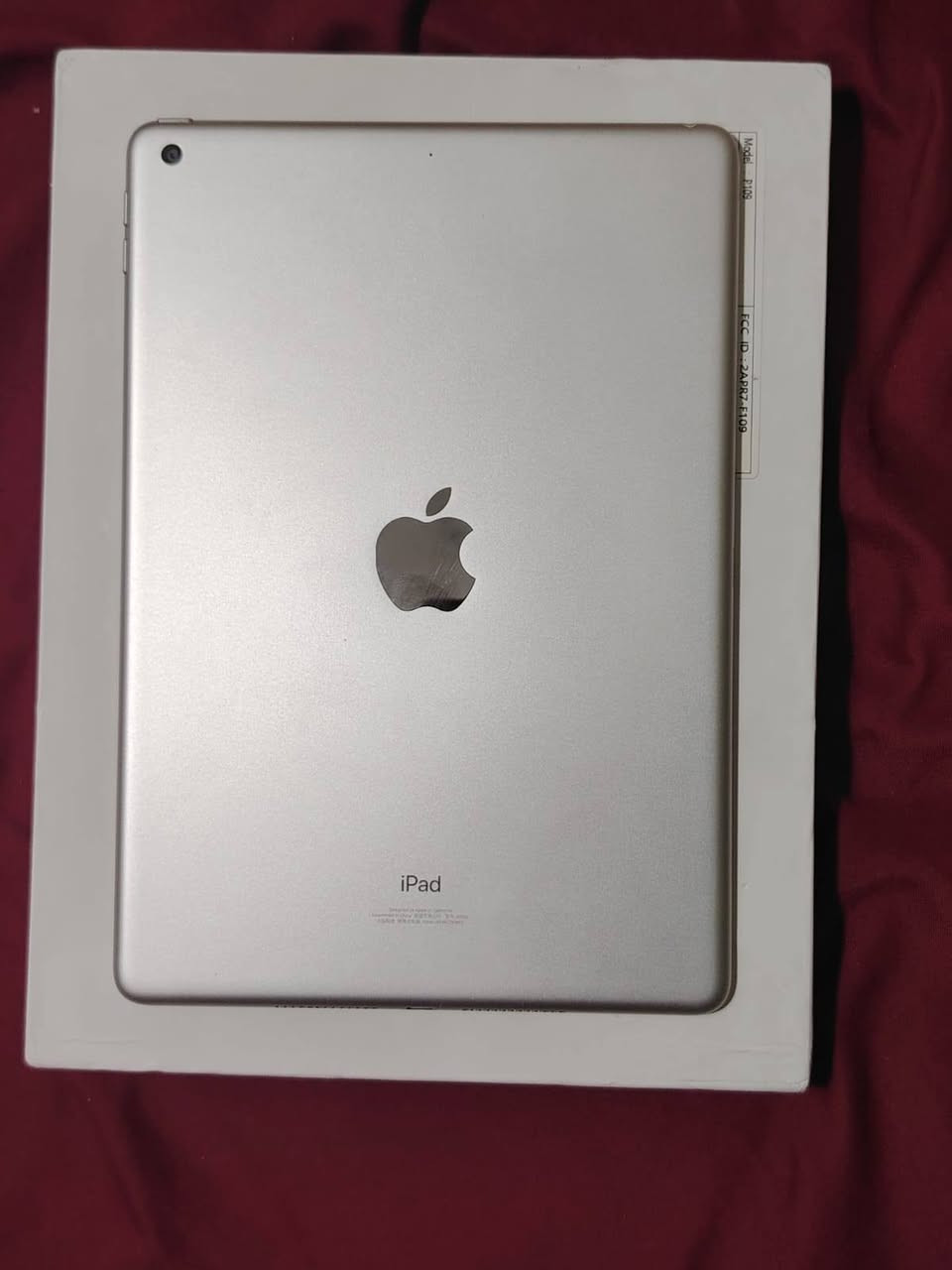 ايباد 9 ذاكره 256
نظافه 90% 
مبدل حساس نوعيه زينه 
مستخدم لعب ببجي 
يجي وياه شاحنه فقط 
سعر 320 الف مكاني بابل القاسم ماكو توصيل


**إذا كنت صاحب هذا الإعلان وتريد حذفه لأي سبب، رجاءا أرسل رسالة إلى الدعم الفني**