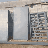 عندي بيبان ثنين وشباج نضيف مصبوغات و شيلمانه خمس امتار للبيعع للبيع وع...