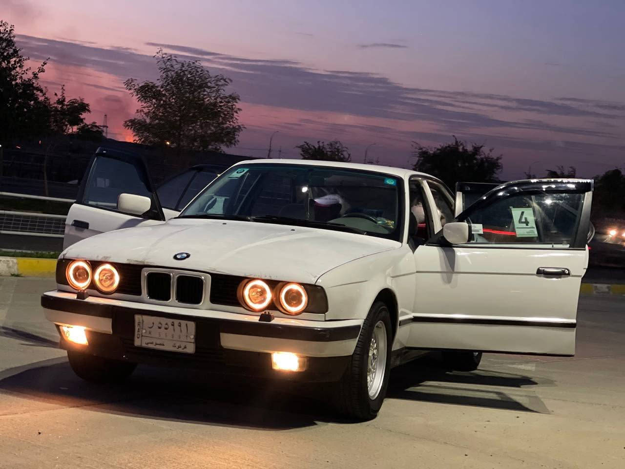 BMWبوو فروشتن
موديل 1992
حجم 520كراوه به 528ى اوتوماتيك
بستى لاى جامولغ لاى سايق هه يه تى  لا رسم دياره
سه نه وى تا 2028نويه ره قه م كركوك وه ر قه ى بانزينى هه يه 
تحويل به شه رت مشروع وه ته نى
پيش بجوك 
پيشو پشت كه بس
فول فوله به س سلايت نيه
جوار تايه و ويلى نويه لاسه ره
يكه دينار مسروفى تى نيه به شه رت 
موسو تحويلو براوه 
سعر60$وره قه و معامه لى كه م
ره قه م موبايل ***********
***********
