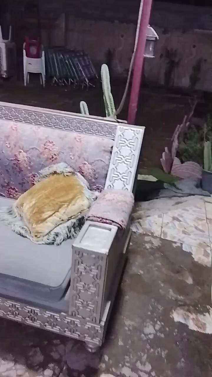 ديوان كويتي مال سفوان مكانه بغداد شهداء البياع طوله 16 متر جديد ونظيف للاستفسار  الاتصال بالرقم 
***********
