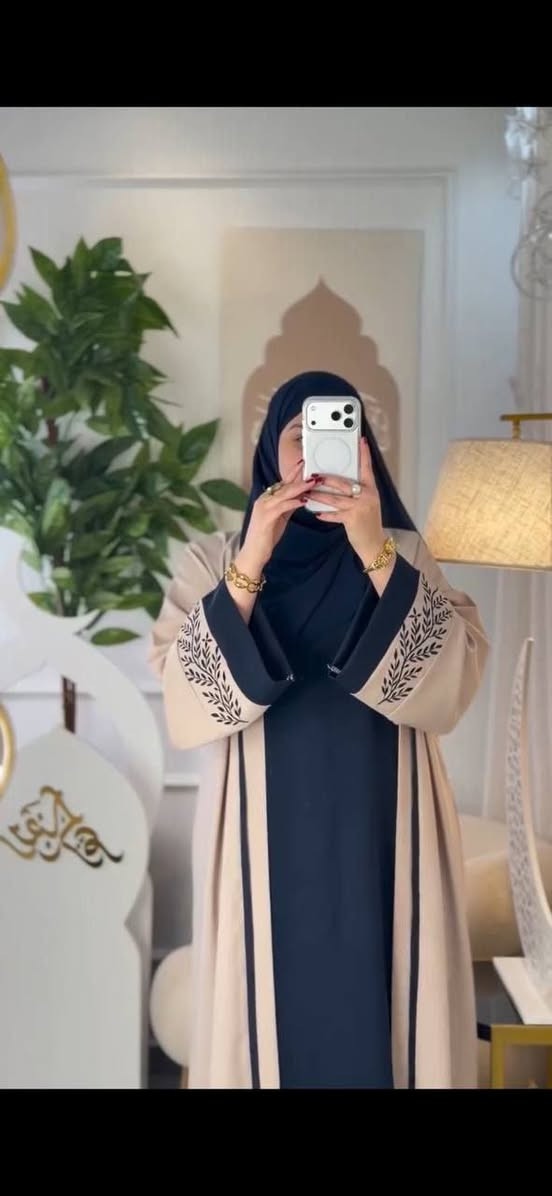 كولكشن العيد✨🔥
عباية بشت مع بينصل💞

موديل تحفه 🫰🏻
متكون من بينصل بشت حزام
خامه دابل تركي صيفي ✨

قياس 38 40 42 44 46 48 
متوفر 4 الوان✨

سعر 37الف للمندوبات🫶🏻
يتوفر كميه للترويج❤️‍🔥


**إذا كنت صاحب هذا الإعلان وتريد حذفه لأي سبب، رجاءا أرسل رسالة إلى الدعم الفني**