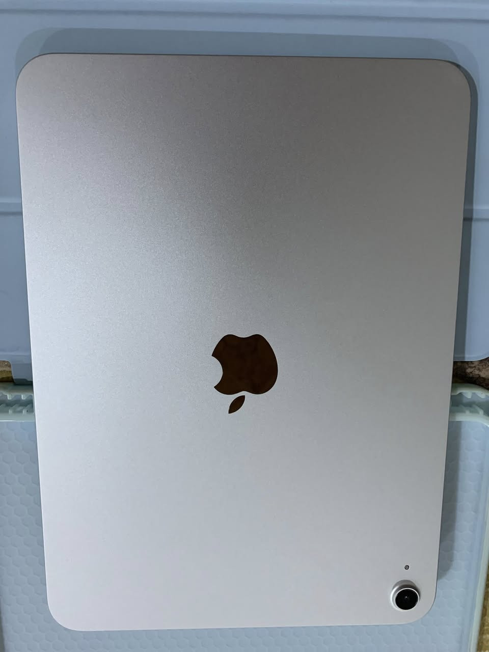 ايباد 11 A16 ذاكره 128الايباد كلش جديد وبعده بل ضمان وحته عدد دورات شحن كدامكم مذكور ٣٨ وبي بصمه أصبع  وكآمل ملحقاته موجوده سعره ٦٥٠ وبي مجال للشراي متواجد ع الخاص مكاني بصره


**إذا كنت صاحب هذا الإعلان وتريد حذفه لأي سبب، رجاءا أرسل رسالة إلى الدعم الفني**