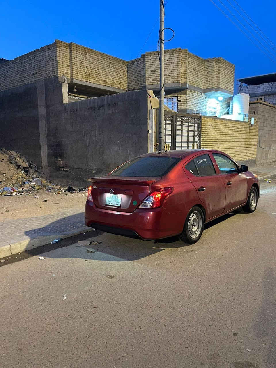 نيسان فيرسا 2019 معوقين رقم بصره وارد امريكي بيها قطعتين تبديل جاملغ وباب السايق جاهزه مكينه كير حداديه تخم تاير مابيها اي نقص السعرب 93 وبيها مجاال مكان السياره البصره وهاذ رقمي ***********
