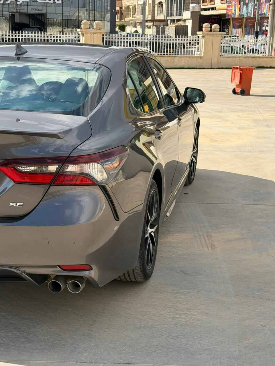 السلام عليكم كامري 2022 بيه 3قطع صبغ بابين جملغ امامي صبغ   بدون إرباك   ماشي55 ميل  سعر ،183$ بيه مجال مكان اربيل*********** Singapore
