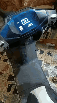 دراجة شحن البيع  دراجة مستخدمه مو هواي ستخدام قليل لبيع سعره 900الف وبيه مجال   مكاني البياع الشهداء  رقمي  ***********  رسلني واتساب وتدلل
