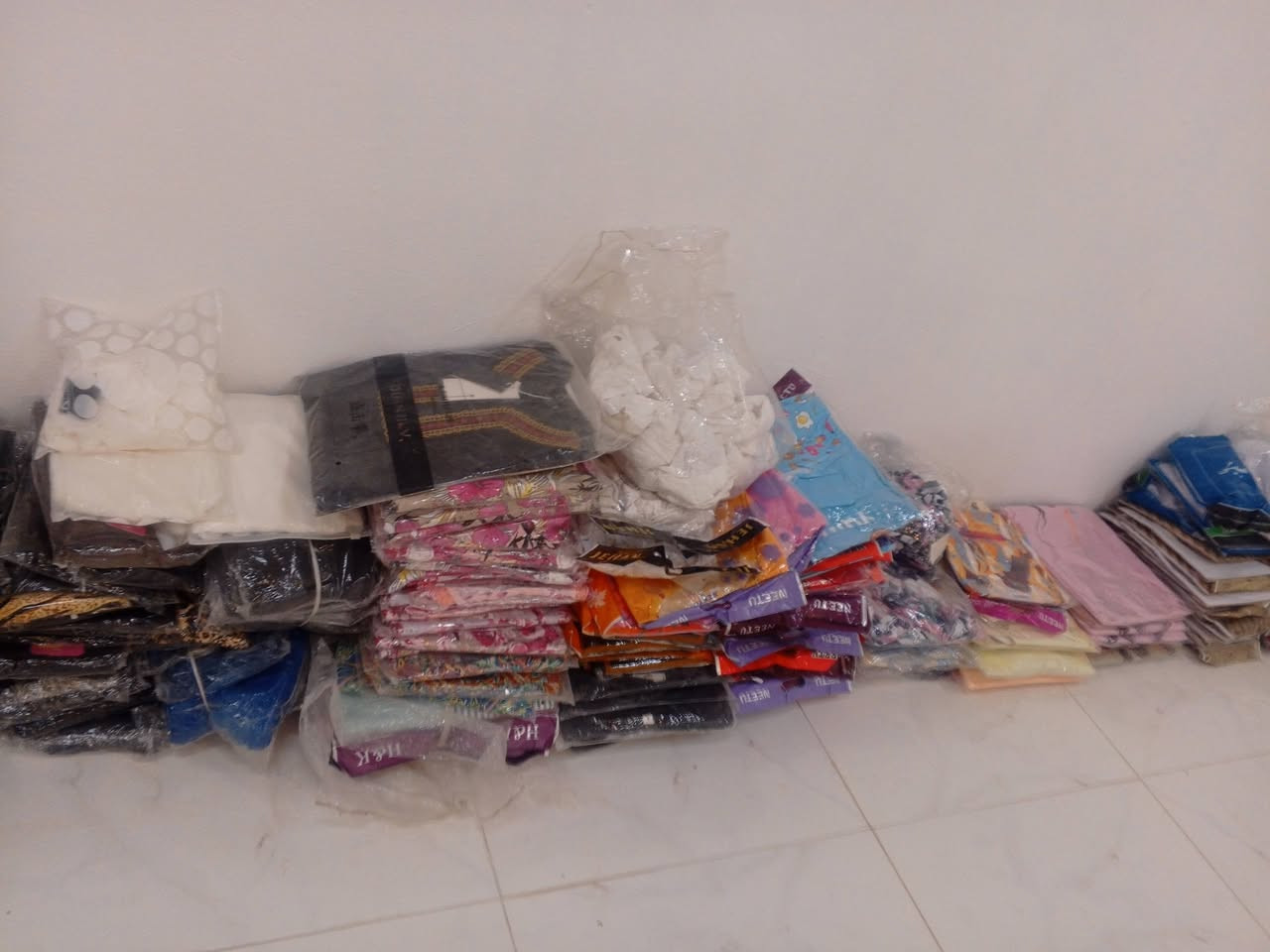 بضاعه مشكل شلعه البضاعه حلوه
***********
