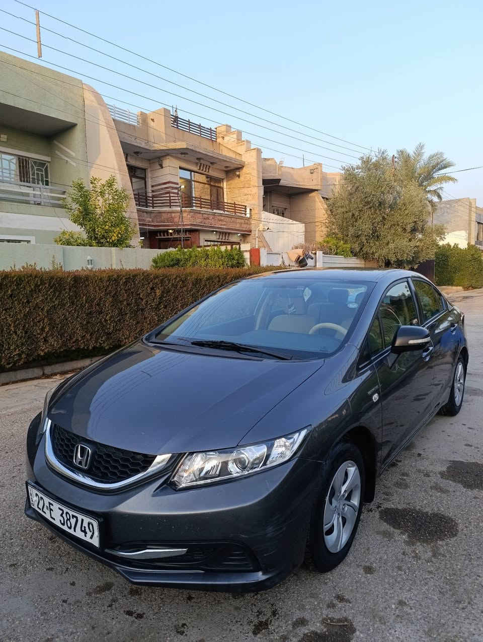 السلام عليكم هوندا سفك للبيع موديل 2013 خليجي ماشية 133km بدون حادث 
وبدون صبغ نظيفه جدا 
مكينة 1800 بحالة ممتازة مع الكير 
تبريد ، تدفئة ، تخم تاير نظيف 
مكانها بغداد الكرخ 
رقم شمالي تحويل مباشر ، السعر 103 وبيها مجال 
رقم هاتف *********** , ***********
