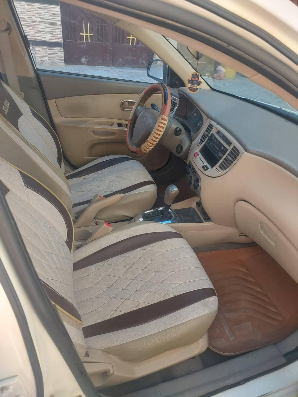 السلام عليكم
كيا ريو مديل 2009 
خليجي محرك 1600
رقم بغداد مشروع وطني 
السنويه نافذه لغاية ٢٠٢٩
تحويل ثاني يوم  جديد تبريد ثلج  حداديه جديده 
   السياره بفداد الكرخ السعر 80 وبيه مجال قليل الاستفسار اكثر الاتصال على الرقم ***********
