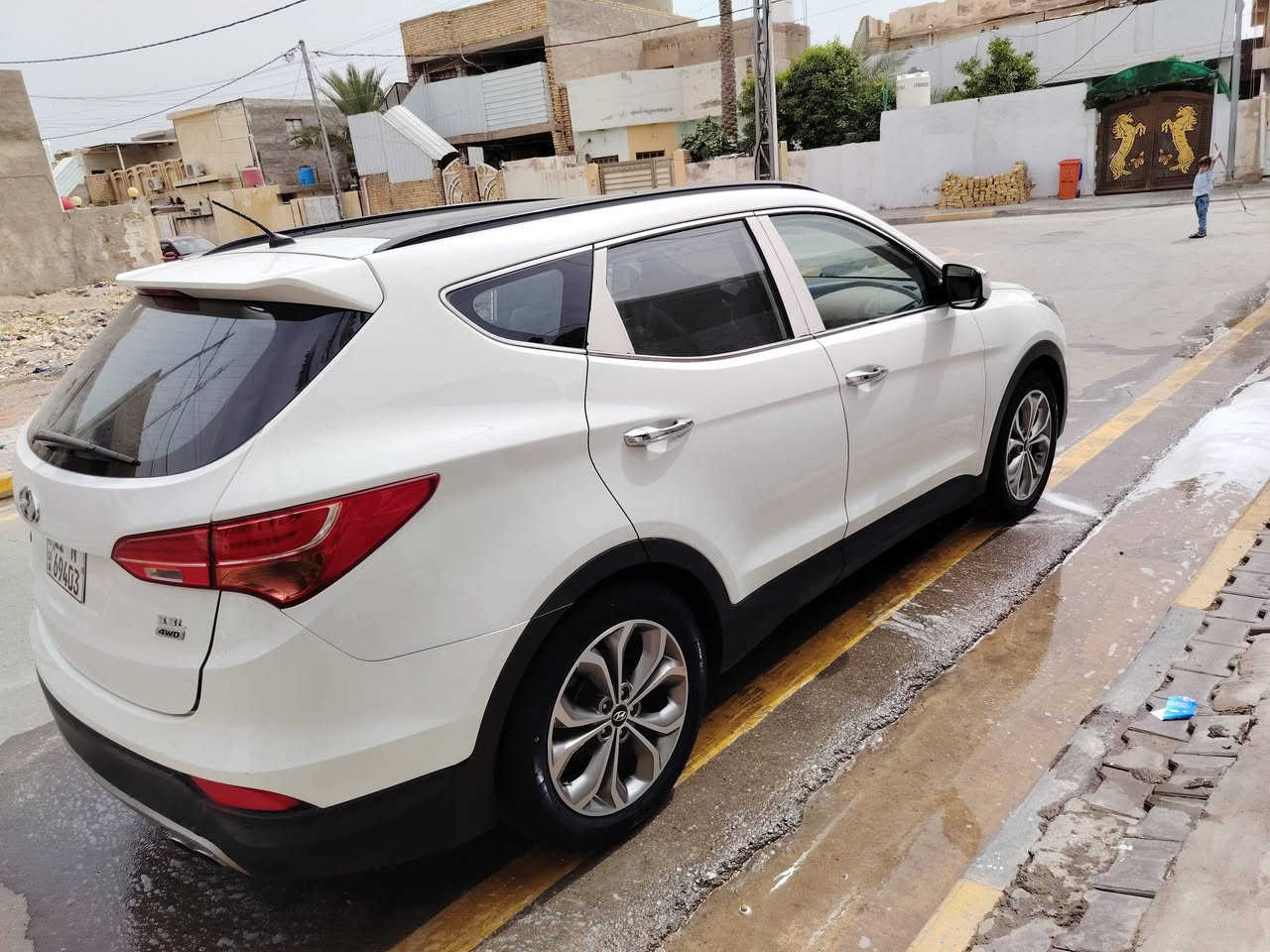 سنتافيه فول مواصفات رقم بغداد انكليزي بسمي مكينه سته صدر جديد تخم تاير جديد مابيه صبغ مجرد بارد  حساس خلفي شاشه كبيره كشنات جلد تتفه تبريد بل كشن  فور ويل  بنو رامه سنار موجود بيه  استفسار *********** مكان السياره واسط مركز مدينه
