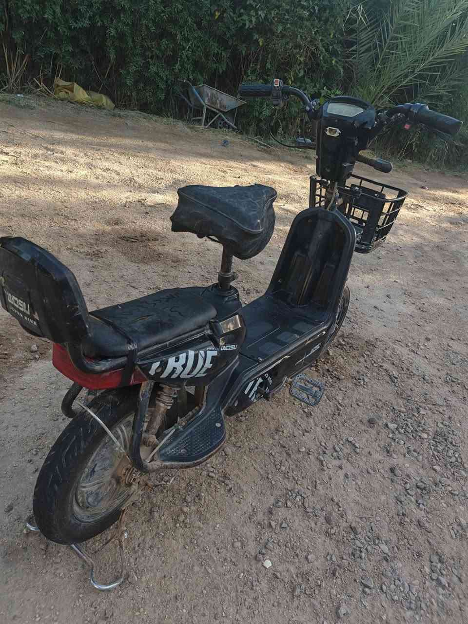 دراجه شحن للبيع 

3سرعات+ 4بطاريات

هورن + إشارات

للاستفسار هذه رقمي ***********
السعر 175 وبيها مجال  

المكان كربلاء العطيشي حي الرسول المدرسه الصينيه النموذجيه رقم 32
