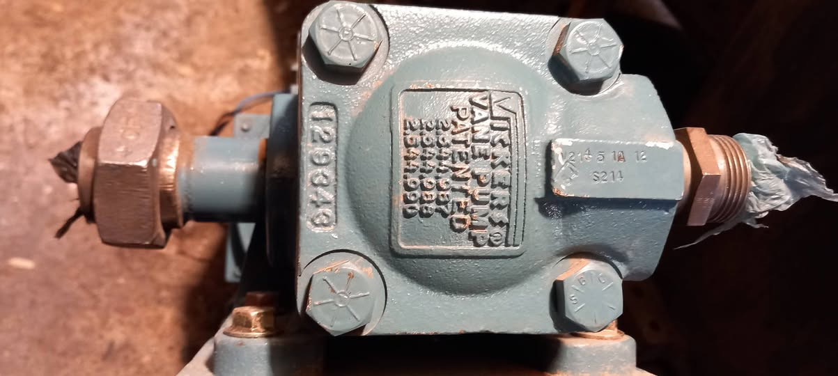 أمريكي ٣حصان ١٦٠ بار للبيع ***********
