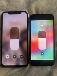 جهازين لول اكس ار جهاز كله شغال فيس ايدي كامرات صوت سيمكرن جهاز فقط ضه...