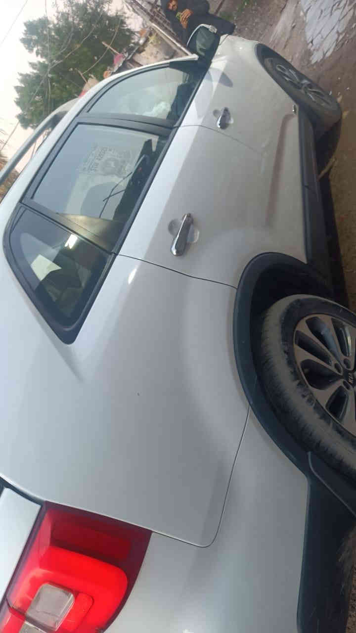 سلام عليكم سورنتو 2014وارد امريكي  للبيع او مراوس سعرهه 130وبيهه مجال 
6سلندر حجم المكينه 3500
السياره جافيه على صفحت السايق ومعمره بيهه تبديل تكمه فقط كير مكينه مكفولا تحويل مباشر فول موصفات نواقصهه بس غاز التبريد صدرهه حلو بكان بغداد الشعله رقم الهاتف***********
