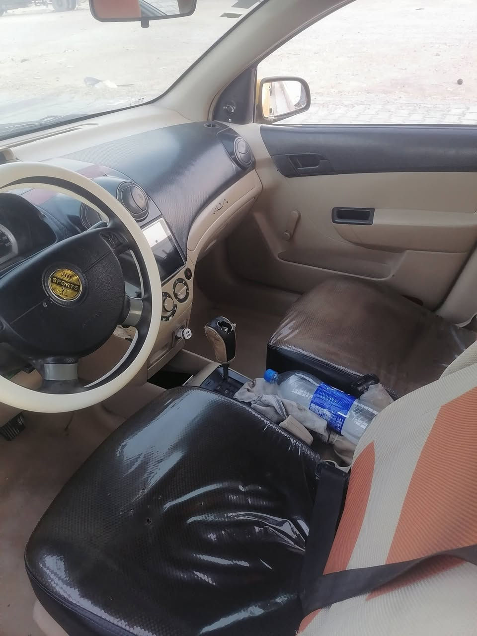 افيو ٢٠٠٩ مسكر خليجي نضيفه متوازي عل بيع مكاني كوت تحويل مباشر ***********
