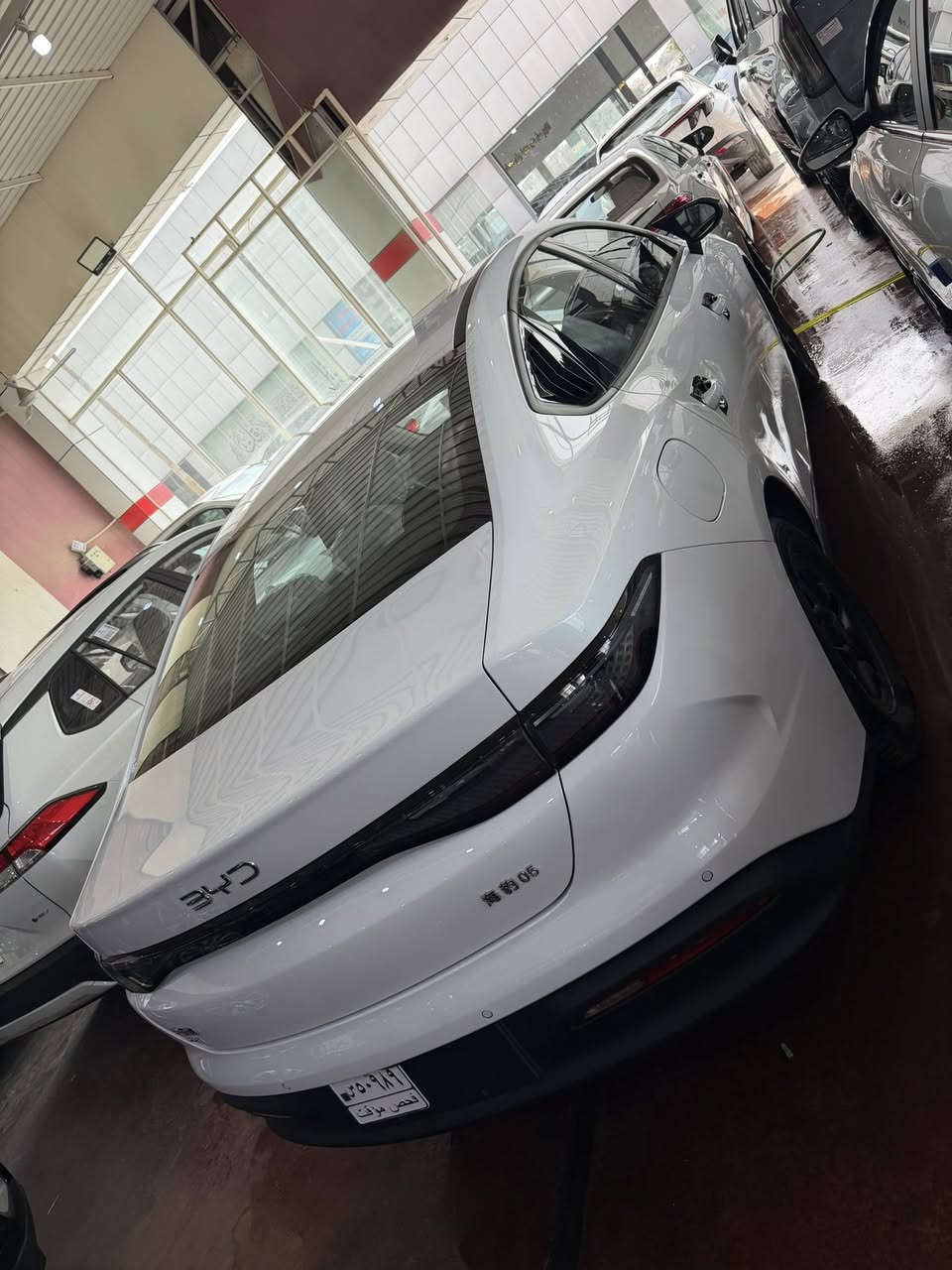 السلام عليكم BYD سيل 5 موديل 2025 سيارة زيرو على وضع الشركة 

(ملاحظة ) السيارة بيه شخط بلباب فقط موضحة بلصور 

السعر 17800 قفل 

مكان السيارة السيدية

للاستفسار ***********
