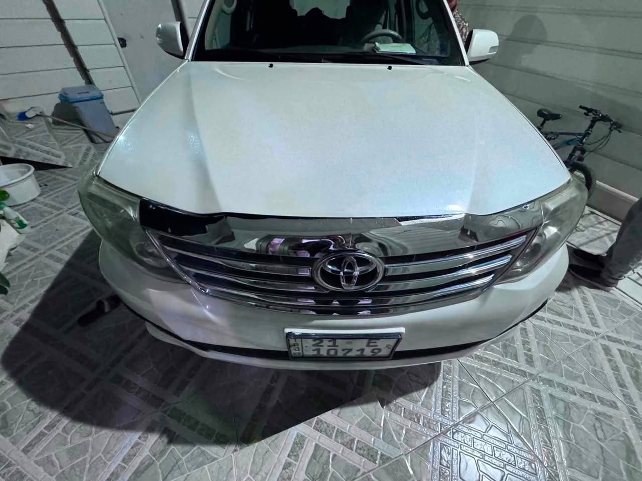 فۆرچێنەر مۆدێل ٢٠١٢ 
مەکینەی کراوەتەوە
٣ بست لەسەر بۆنیدەکەی لەگەڵ ٢ بست لە بارچەکانی پێشەوەی بۆیاخە
هیچ لێدانێکی نییە
سەنەوی تازەیە تاوەکو ٢٠٣٠ 
تایەکانی تازەن
نرخی ١٨٠ وەرەقە
***********
