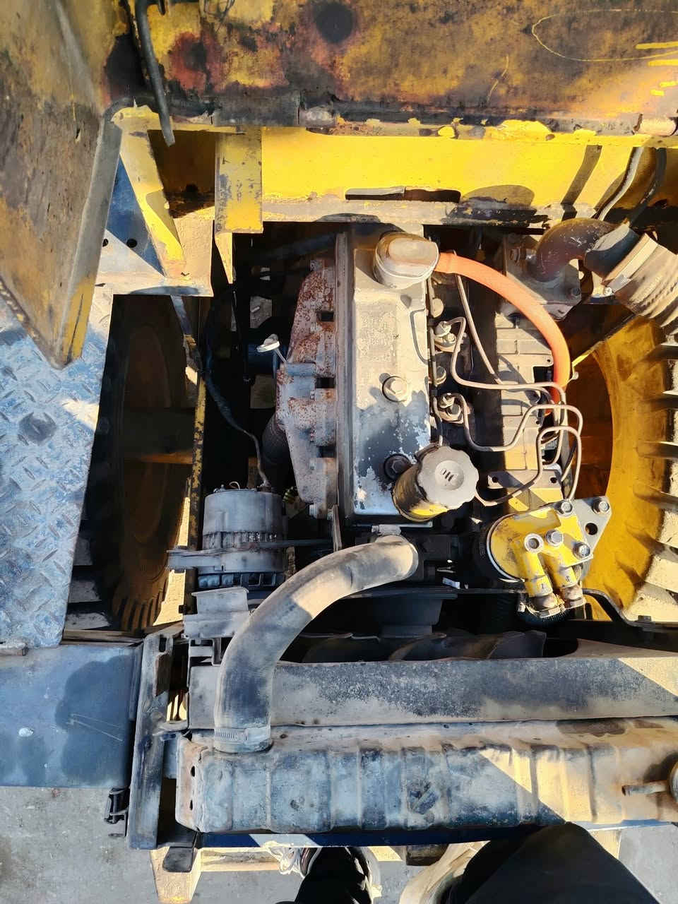 السلام عليكم شفل كوماستو للبيع
   موديل 2009 مداور ثاني يوم 
ماكينه لا تنقيص ولا تبخير جديده تقم تاير
 شفل نظيف المكان بغداد الوشاش
رقم الموبايل  ***********
