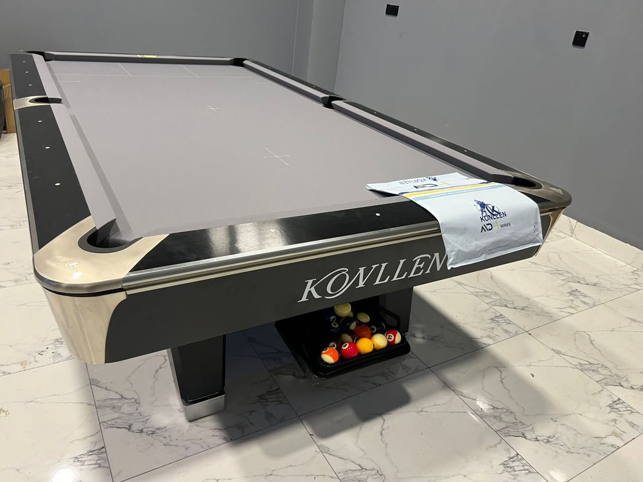 KONLLEN TABLE
للمباريات الكبيرة.
وكاله رسمي في عراق شركه (snooker shopping ) 
⭐️ Snooker Shopping 🚚 All over the world 📍 Iraq - Erbil (40street) 📞 ***********
