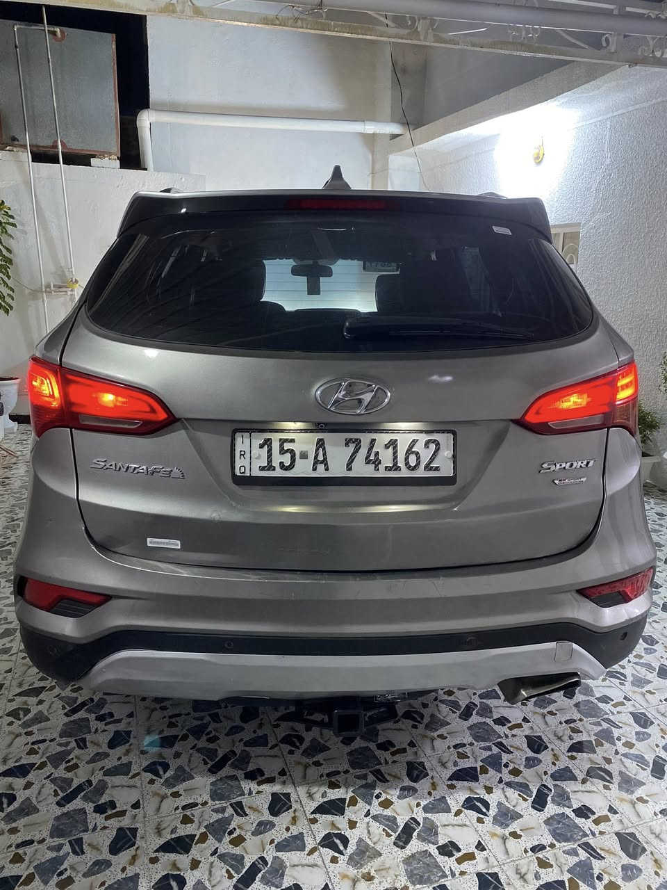 السلام عليكم للبيع فقط 
سنتافيا 2017 امريكي 
رقم انبار باسمي 
صبغ 5 قطع بدون ارباك بدون داخل حادثها جاملغ وباب فقط 
محرك 2400 جاهزه ع الاخير 
مكان السياره بالرمادي 
السعر 127 بي مجال بسيط 
***********
