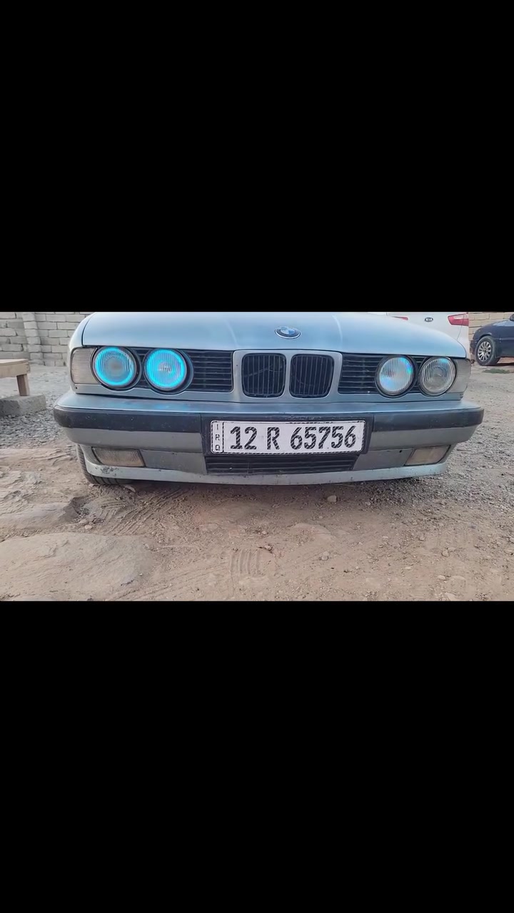 بي أم 525 كير عادي
كشنات جلد جام كهرب
طخم نضيف 
بيها طخه من الخلف 
محرك نضيف لا صرف ولا نفخ 
السعر 34 بيها مجال 
الاتصال ***********
***********
