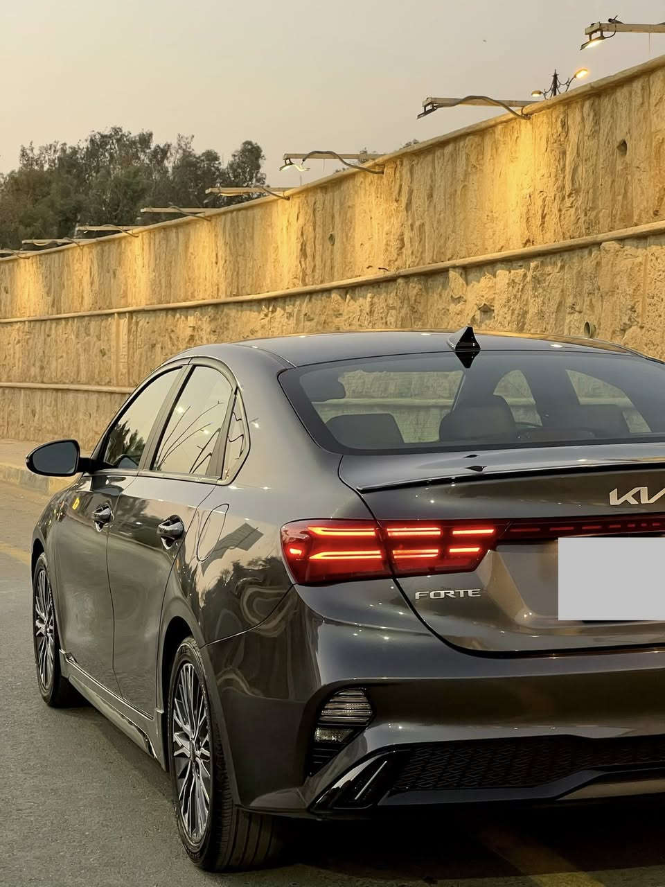 السلام عليكم
كيا فورتي جيتي لاين 

مرقم اربيل جديد

موديل 2023
فحص وهزة جديدة مباشر تحويل 

ماشيه 19 الف ميل 

الضرر 

سرقة جاملغ السايق بدون دواخل بدون ايرباك وفقط هلقطعه صبغ بالاضافه الى اصباعتين بارد بزاوية البوند

شرط الفحص والسونار 

.

المواصفات
جيتي لاين بدون فتحة سقف

بصمة

اضاءة ترحيب

شاشة كبيرة

تو ويل 

رادار امامي

رادارات جانبيه 

هاند بريك بصمه 

كروز سرعه 

وبقية الموصفات المعروفه 

.

الموقع الموصل حي نركال 

لمعرفه السعر علق برقم 1
او تواصل على الخاص
او الاتصال على الرقم
***********
