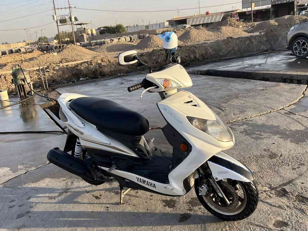 السلام عليكم دراجه سكنس فحل الدراجه كامله من اي شي شرط نكره سلف مابيه اي نقوصات الله شاهد مكينته خرسه مينسمعله صوت الدراجه خير من الله ➕كهربائيات كله شغاله
السعر750وبيه مجال
عنواني بغداد التاجي 
رقمي/***********
***********
