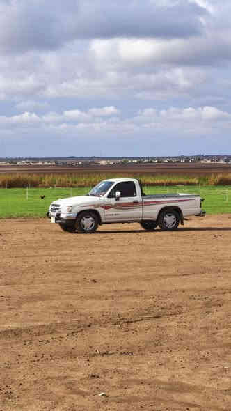 السلام عليكم 
بكم موديل 2003للبيع مكفول كفاله عامه رقم صلاح الدين مكان السياره موصل ناحيه ربيعه
رقم الهاتف ‏‪0750 748 0960‬‏
