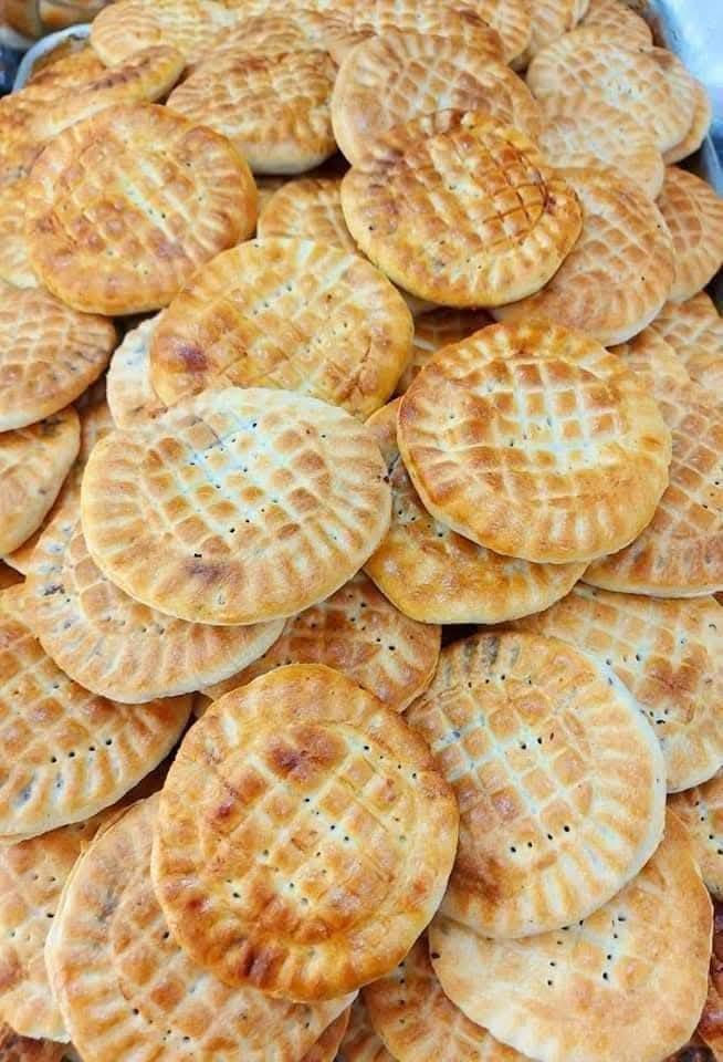 كليچة ومعجنات بيبي طعم يستحق التجربة 😋👌🏻
يوجد لدينا كليچة بجميع الحشوات ( تمر / حلقوم / مبروش / سمسم / جوز )
وكعك أهلنا الذيذ ( كعك سمسم / كعك دهن )
يتوفر خدمة توصيل بغداد والمحافظات 🚗🛵
للطلب مراسلة الصفحة 📩
او الاتصال على الرقم*********** 
العنوان بغداد الحريه دور نواب الضباط شارع المركز الصحي عبدالصاحب 
#الطعم الاصيل ويانه 
نستقبل كل طلباتكم 
#العراق #بغداد #معجنات #كليجة #افران #إكسبلور #foryo fyp #حلويات #معجنات #لذيذة #دليل #طعم  #الحرية #المشاهير #طق #لايك #الكرخ

