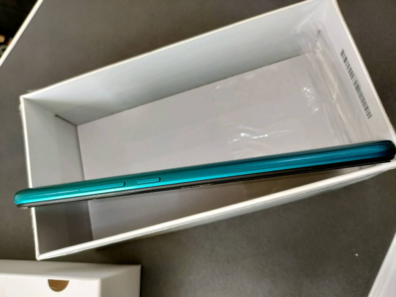 ريدمي 9 للبيع 
ما مفتوح ولا داخل تصليح 
 افحص وين ما يعجبك يشغل ببجي 40 فريم بسلاسة حلو وبدون تقطيع  
ويدعم الشحن السريع ، ذاكرة 64 رام 4
 
سعره 85

مكاني نجف / هذا الرقم فقط واتساب 