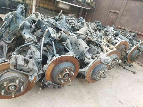 السلام عليكم 
عرباين جينيسز 
خلفي -امامي
موديل 2009- 2019
G80
G90
العنوان -ميسان الحي الصناعي
محمد بنداوي 
***********
