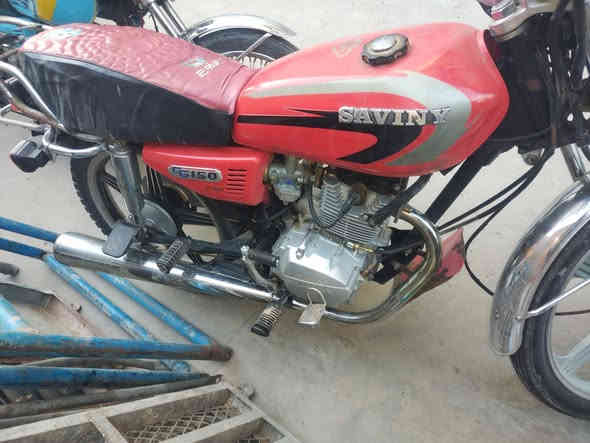 سلام وعليكم شباب دراجه سيفان 5 كير موديل 21 مكينه مجفتة ومضبطه على ايدي اوراق استنساخ  لي تفيده هذا رقمي ***********
