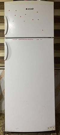 ثلاجة • تجمد وتبرد • فيه مجال