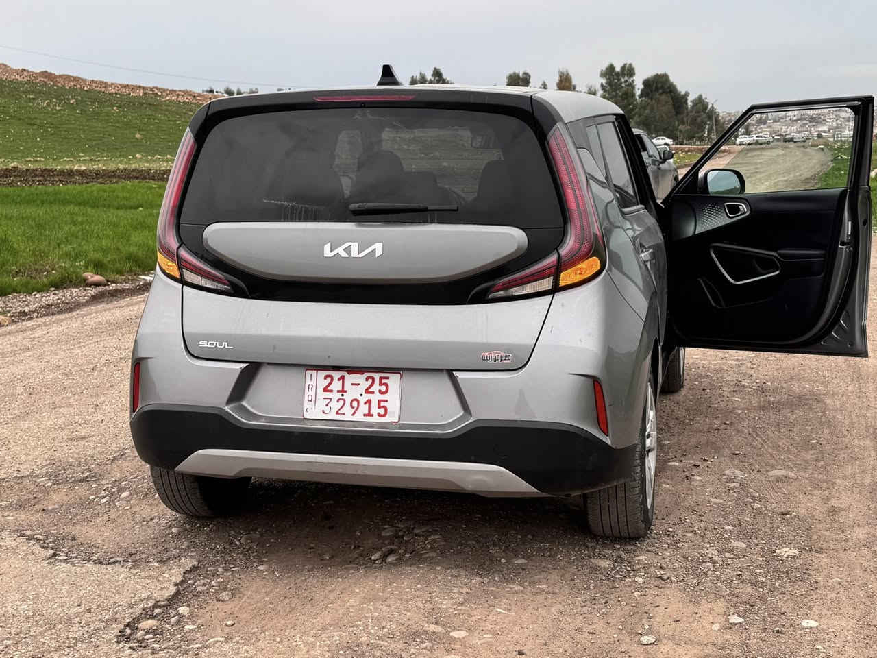 للبيع كيا سول موديل 2023
لحالة: جيدة جداً
 • الممشى: 29 ألف ميل
 • الصبغ: بيها قطعتين (بولدن + جام لغ)
 • السيارة نظيفة وجاهزة للاستخدام

السعر:132 وبي مجال بسيط
الموقع: الموضل
للاستفسار: ***********
صوره الحادث ماله اول تعليق 
رقم الشاصي : kndj23au6p7844417
