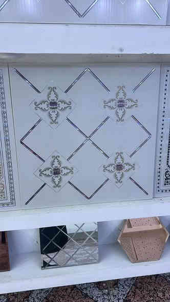 بلاستك صيني وليس ايراني الثقيل 8مل الضمان متوفر الان في مجمع الرشيد للديكور
***********
