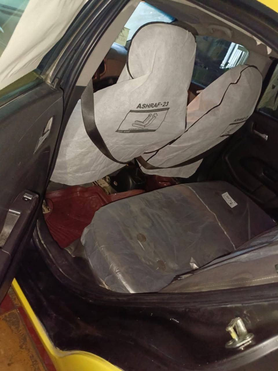 شوفر سونك امريكي موديل 2013 رقم بغداد  مصفره هيئه وغرمات كير ومكينه جديده حداديه كهربائية مكفولات سنويه ل 27 حدثها جاملغ امامي جهت العبري بدون دواخل مكاني حله مركز مدينة السعر 65 وبيها مجال 
***********
***********
