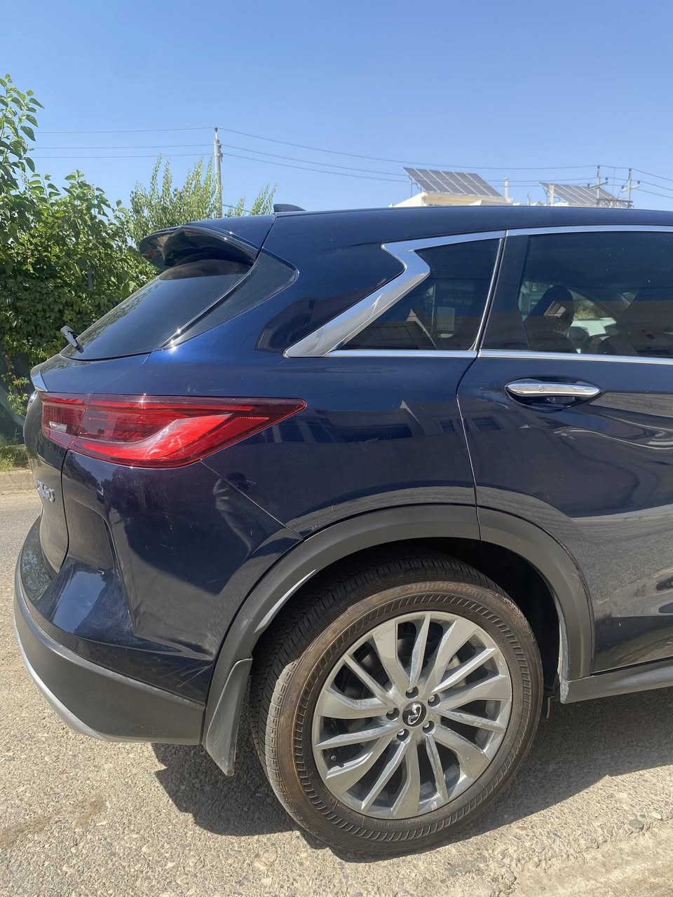 بسم الله والحمدلله
تم وصول اليوم سيارة مفخرة شركة نيسان، Nissan Infiniti..Qx50..موديل 2025, السيارة ماشية 16 الف ميل، AWD,مكفولة من الشواصي والدواخل وألأيرباكات،  كير & محرك بشرط، محرك ٤ سلندر توربو،صبغ فقط جملوغ امامي صفحة النفر، اربع ابواب بصمة، صندوق شفت، رادارات..السيارة موجودة فيها الكثير من المواصفات الاخرى.رقم الشاصي ضمن الصور،.السيارة في دهوك، وتترقم شمالي مع مجال ٩٠ يوم للترقيم،السعر 230$ مع مجال قليل، ***********...
