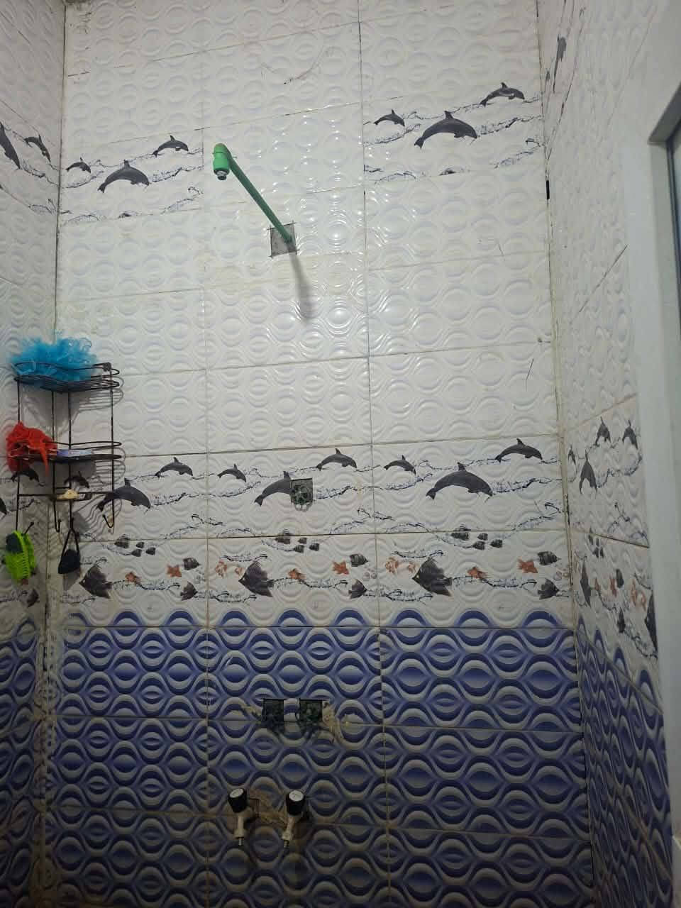 للبيع بيت مساحه ١٠٠ متر طابو زراعي منطقة سيد حبوب السعر ٢٠ مليون مكون من غرفه وصاله ومطبخ وصحيات وبراني ومناور ***********
