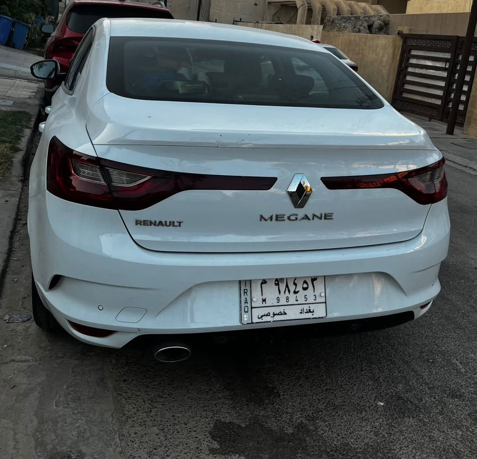 ♤ للبيع فقط ♤
!! MEKANO  2021 !!

        💎 رينو ميكانو 2021 💎

              👌 مواصفات عاديه 💯    

™️ مكان سيارة بغداد رقم بغداد بأسمي 

™️ عداد المسافة 75 الف كيلو

™️ اللون :ابيض 

™️ السيارة بيها حالوب خفيف ورصعه بالصندوق وبارد باب خلفي والباقي كفاله عامه 

™️️ المواصفات :

™️ أشارات بالمرايات و لدات ترحيب 

™️ تحكمات ستيرن جهتين
 
™️ الجامة الأمامية و الخلفية هيترات ضد            الضباب 

™️ نظام أوتو بارك ( Auto Park )

™️ ليدات أمامية وخلفيه لايت و دعامية نهاري ليلي 

™️ اللايتات الأمامية زينون ناصي

™️ البگلايتات الخلفية لدات

™️ أوتو ماسحات ( Windscreen Auto Wipers )

™️ حساسات خلفية ورادار امامي 

™️ نضام مانع الأنزلاق ( ABS ➕️ Traction Control )

™️ حساسات ضغط أطارات ( Auto Tyers Sensors )

 🛑 ملاحظة: السيارة بيه دفتر صيانة للمحرك و الگير +ضمان ➖️ تخم تايرات جديدة 

💸 السيارة  بدون اي نقص جاهزة للأخير 
السعر : ٩٨ 

☎️ للأستفسار ☎️
                             ***********
