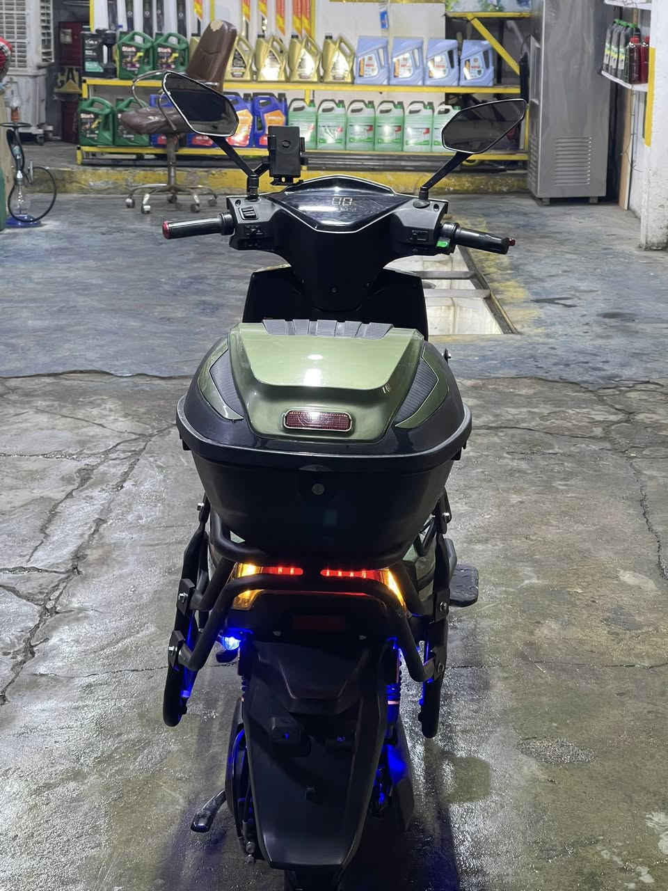 دراجه شحن ألماسه ست بطاريات مستعمل شي بسيط الكهربائيات كلشي شغال والبطاريات شغاله والسعر ( 575) وبي مجال الرقم ***********
