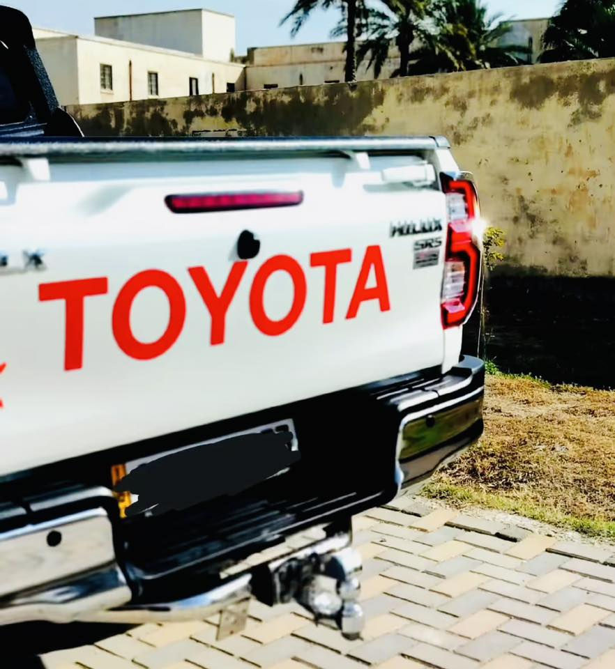 السلام عليكم بيع مستعجل هايلوكس 2022 فول مواصفات كفاله عامه رقم شمالي السعر 280للأستفسار ***********
