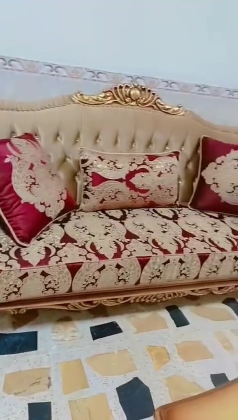 غرفه جلوس كامله ملكيه استعمال كم شهر 
السعر 10اوراق بيه مجال


**إذا كنت صاحب هذا الإعلان وتريد حذفه لأي سبب، رجاءا أرسل رسالة إلى الدعم الفني**