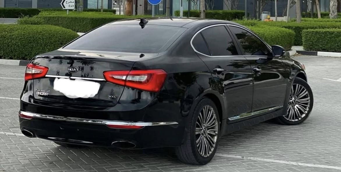 السلام عليكم
‏ كيا كادينزا 2014  امريكي مكينة  V6

السيارة فول اعلى مواصفات وسعر بلاش 

دينار واحد ما تصرف عليها 

بانوراما وفول تحكم ستيرن وشفتات ستيرن 3 كشن كهرباء+ خزن ميموري بگ لايت لد زراك لايت وشاشة + كامرة شاشة اعطال كير اوتو + عادي تدفئة تبريد كشنات كشنات جلد لون ابيض ملكي ومري شفط و لايت عدستين LED - لد نهاري
حساسات خلفي ++امامي وبلوجكتر LED وستيرن كهرباء 
اوتو هولد هند بريك بصمة ك
سستم  صوت تحكم خلفي تبريد + سستم الصوت 
تبريد خلفي  وبردة خلفية 
مري قلاب 
تخم تاير جديد + بطارية جديدة 

السيارة فول للاخير ملكي  السيارة باسمي  تحويل مباشر 

 السيارة بيها صبغ جاملغات الخلفية اثنينه مع بابين

گير ومحرك درجة اولى  

عنواني  دهوك والسيارة رقم أربيل 

سعر  السيارة ١١٧  وبيها مجال قليل 

للاستفسار اكثر 

***********
