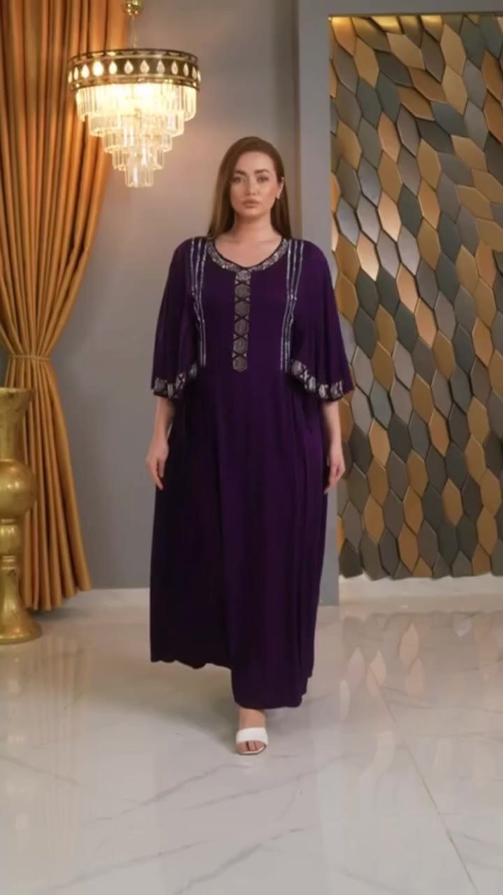 دشداشه كشمير اصلي العنوان الديوانيه قضاء غماس شارع الصافي مجاور ازياء نونه يوجد توصيل *********** جميع المحافظات العراق
