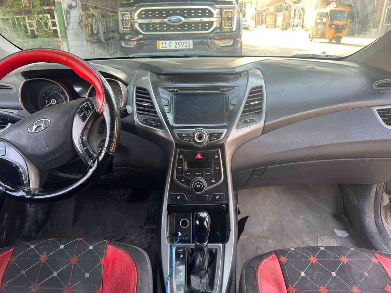 سلام عليكم النترة موديل ١٥ حادثة جمالغ امامي بدون ضرر محرك صدر تبريد كفالة منضومة غاز مصبوغة عام سيارة كاعدة وحلوة مكاني بغداد السعر ٩٥ ورقة
***********
