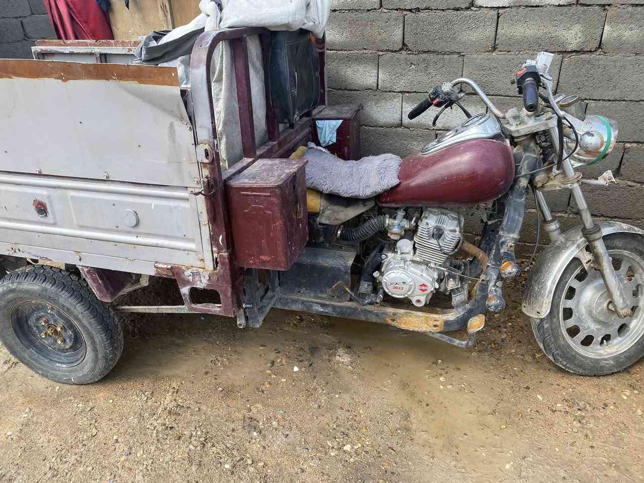 سلام عليكم ستوته امتيار وراق كامله نكره سلف بيها محرك جمره 23 سعر 750 وبيها مجال لطيبين عيدكم مبارك مكاني دوره ابو دشير ***********
